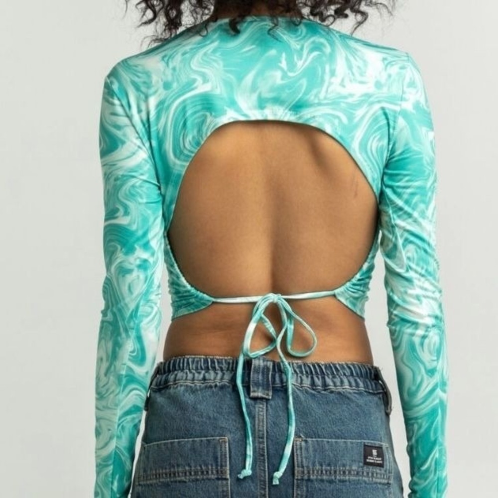 Full Tilt Printed Open Back Womens Tee NWT Green XXL - Picture 2 of 3